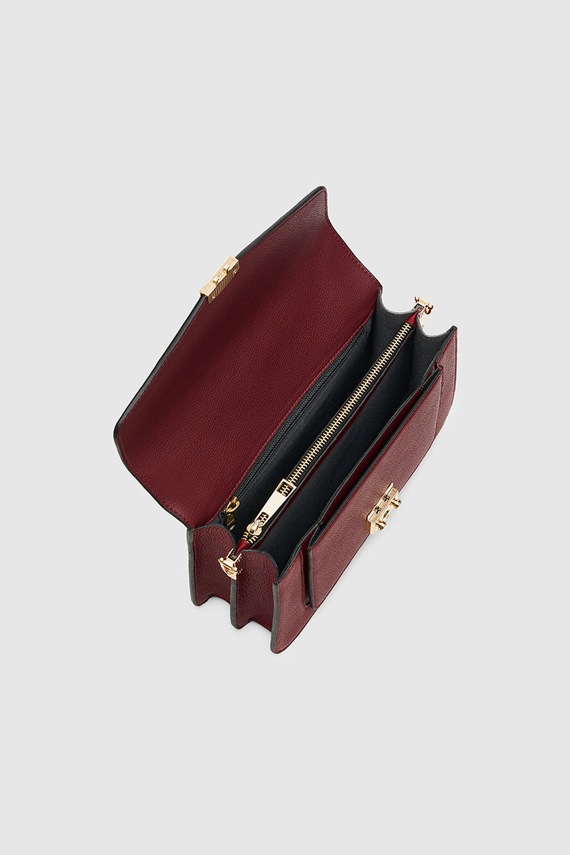 Sylenthra Shoulder Bag