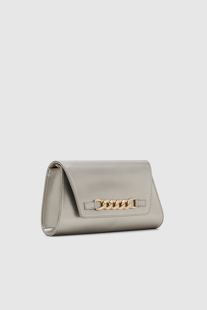 Zuveka Clutch